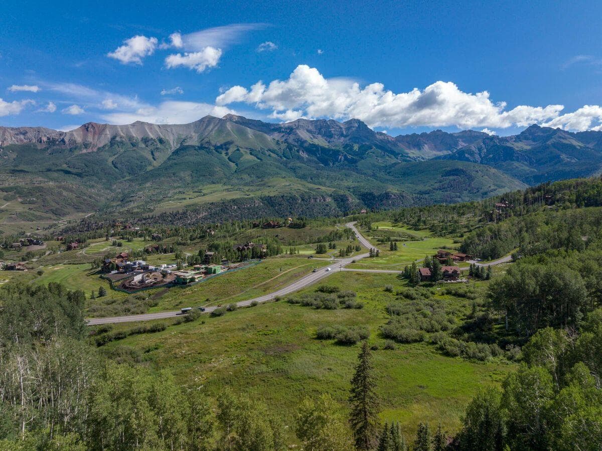 2 Mountain Village Boulevard