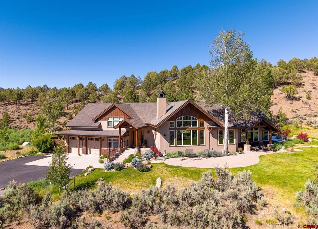 800 Golden Eagle Trail